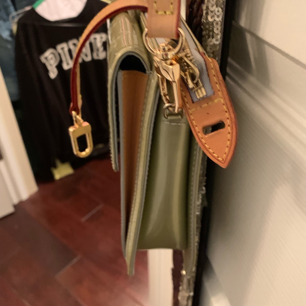 ๐๐GONE๐๐Louis Vuitton vernis - Picture 4 of 12